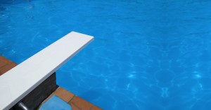 accessoire-piscine-plongeoir-65233-main-11765747