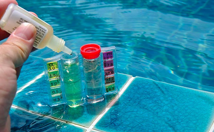Comment mesurer le pH et le chlore de votre piscine ?